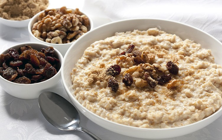 How Eating Oatmeal Can Help You Lose Weight