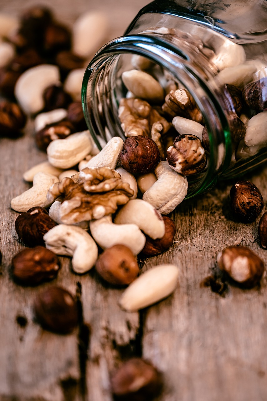 mix nuts bowl